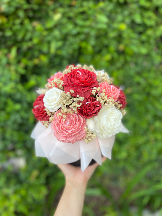 Peony & rose bouquet